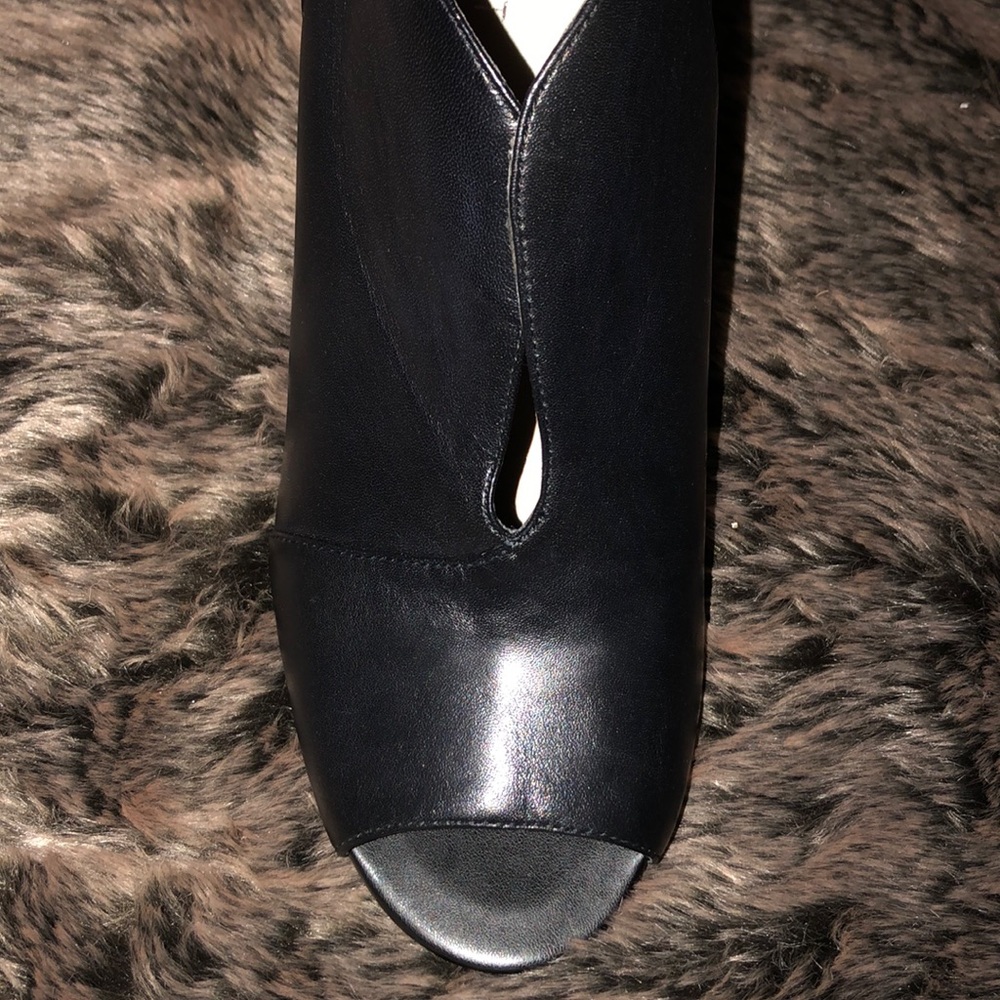 NINE WEST HEELS! - Picture 3 of 8